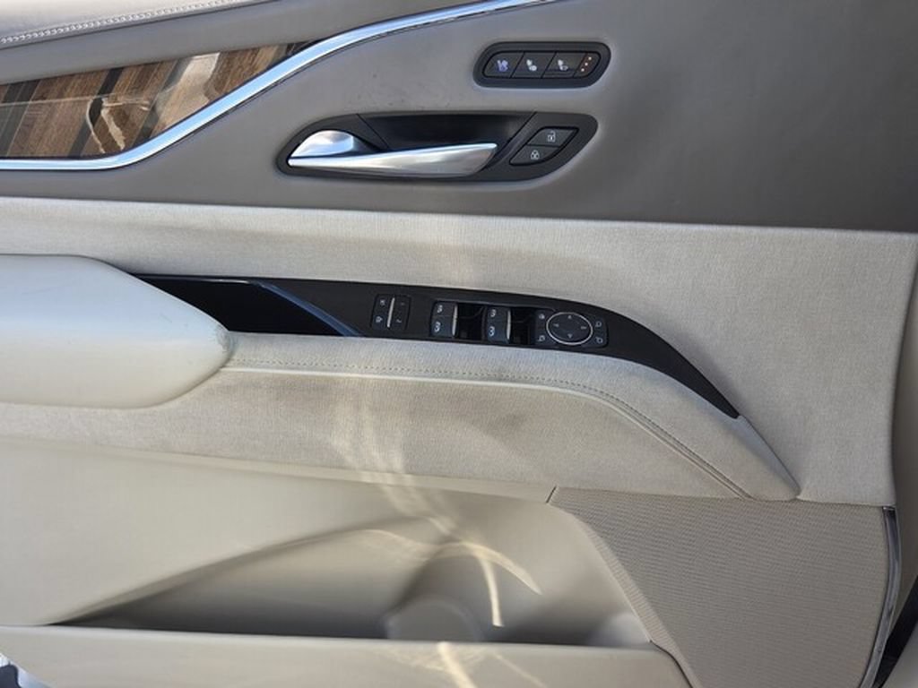Used 2022 Cadillac Escalade ESV Sport Platinum RWD image 34