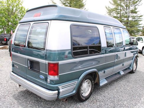 Used 1997 Ford E-150 and Econoline 150 RWD image 7