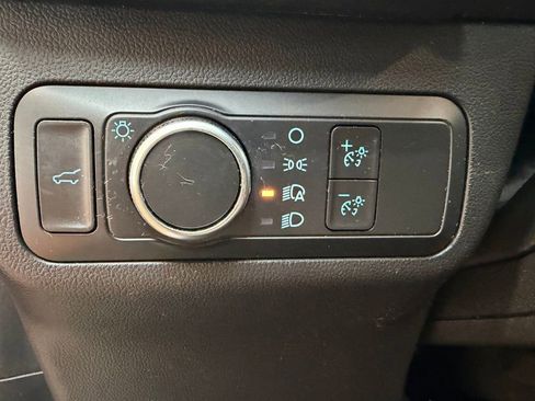 Used 2022 Ford Escape SE w/ SE Sport Appearance Package AWD/4WD image 19