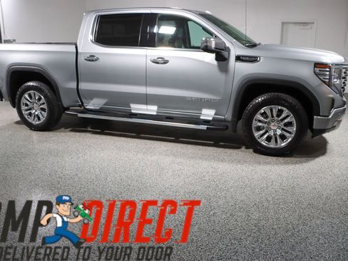 Used 2025 GMC Sierra 1500 Denali w/ Technology Package AWD/4WD image 6