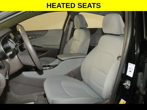 Used 2025 Chevrolet Malibu LT FWD image 3