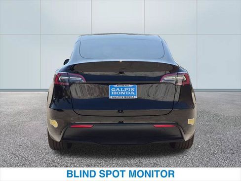 Used 2022 Tesla Model Y Long Range AWD/4WD image 8