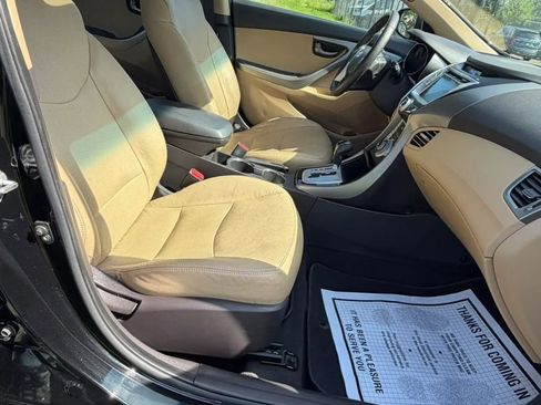 Used 2011 Hyundai Elantra Limited w/ Premium Pkg 5 FWD image 14