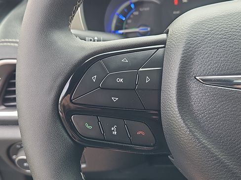 Used 2023 Chrysler Pacifica Limited w/ S Appearance Package FWD image 20