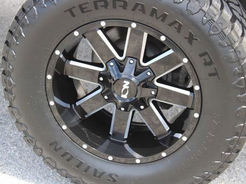 Used 2024 GMC Sierra 2500 Denali w/ Denali Reserve Package image 30