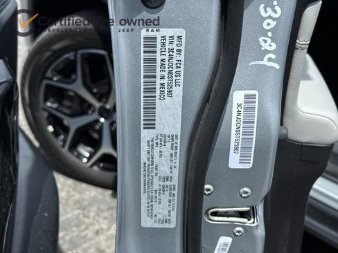 Certified 2025 Jeep Compass Limited AWD/4WD image 30