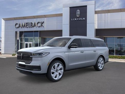 New 2025 Lincoln Navigator L Reserve image 24