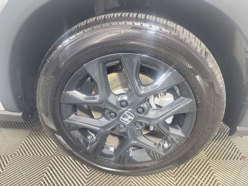 Certified 2025 Honda HR-V Sport image 2