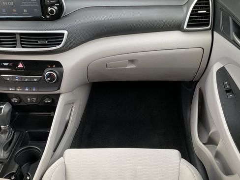 Used 2019 Hyundai Tucson SE image 27