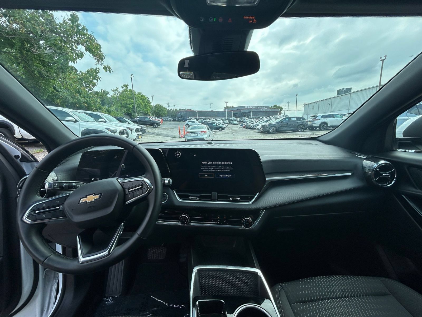 Used 2025 Chevrolet Equinox LT FWD image 27