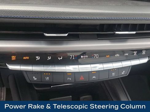 Used 2024 Cadillac XT4 Sport AWD/4WD image 14