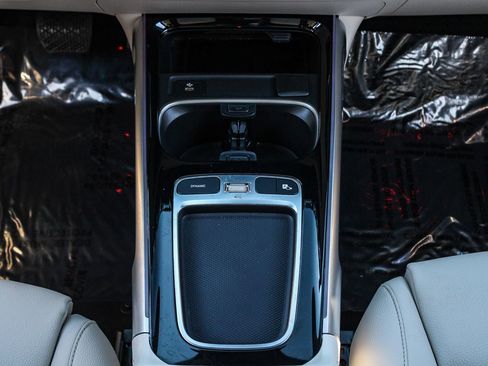 Certified 2025 Mercedes-Benz GLB 250 image 14