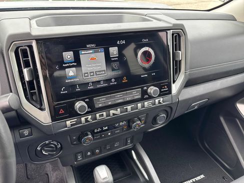 Used 2025 Nissan Frontier SV w/ SV Convenience Package AWD/4WD image 18