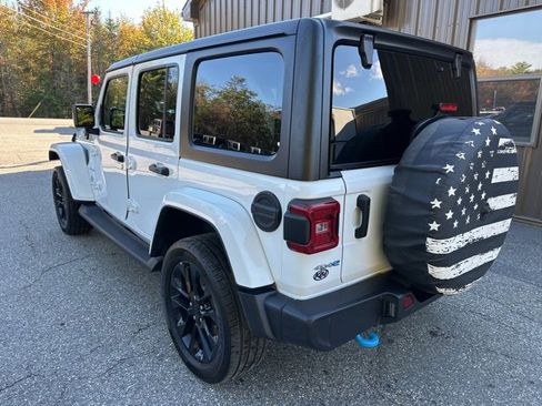 Used 2023 Jeep Wrangler Unlimited Sahara w/ Cold Weather Group image 4