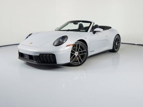 Certified 2025 Porsche 911 Carrera GTS image 6