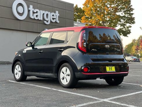 Used 2015 Kia Soul EV + image 3