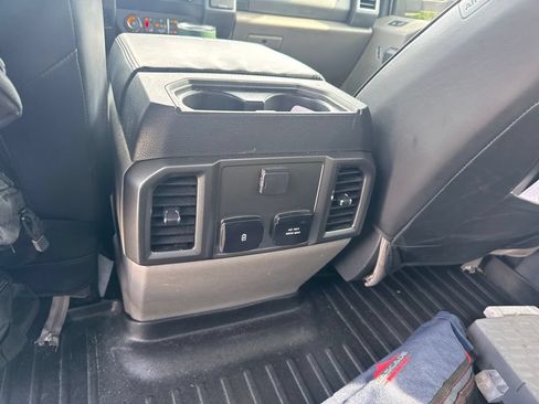 Used 2022 Ford F250 XLT w/ XLT Premium Package AWD/4WD image 14