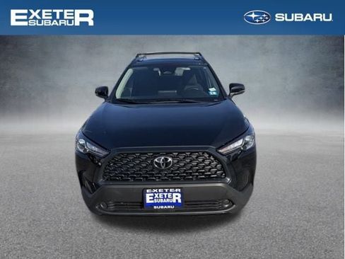 Used 2023 Toyota Corolla Cross LE w/ Moonroof Package image 2