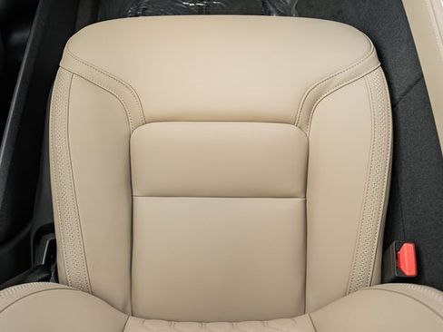 New 2026 Volvo XC90 T8 Plus image 25