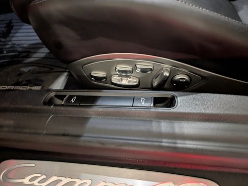 Used 2014 Porsche 911 Carrera 4S AWD/4WD image 17