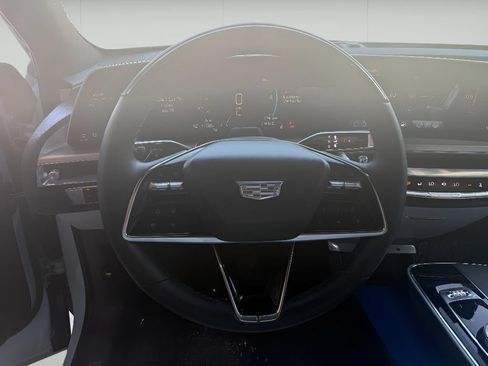 Used 2024 Cadillac Lyriq Luxury w/ LPO, Floor Liner Package AWD/4WD image 14