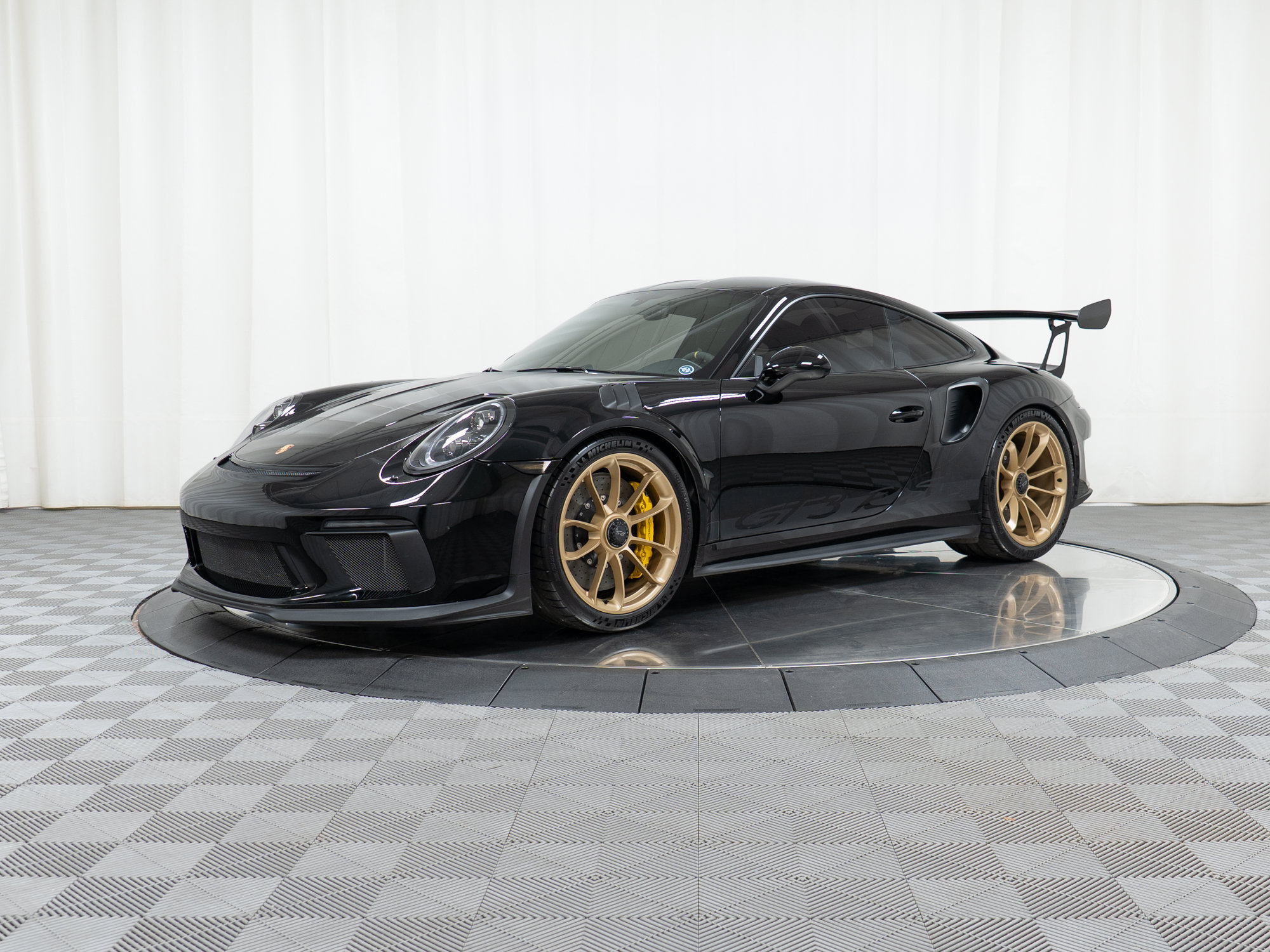 Certified 2019 Porsche 911 GT3 RS RWD image 1