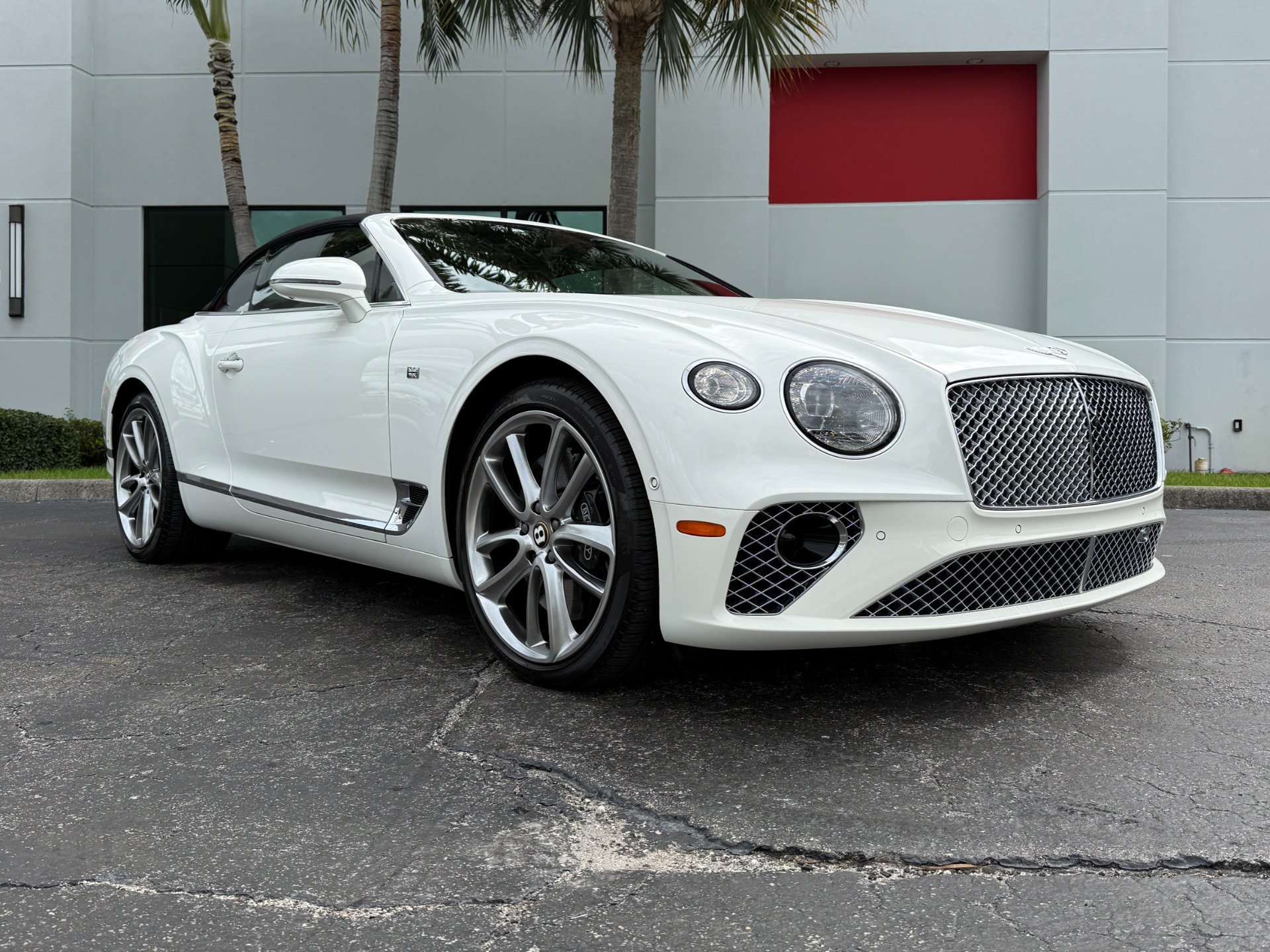 Used 2020 Bentley Continental GT AWD/4WD image 6