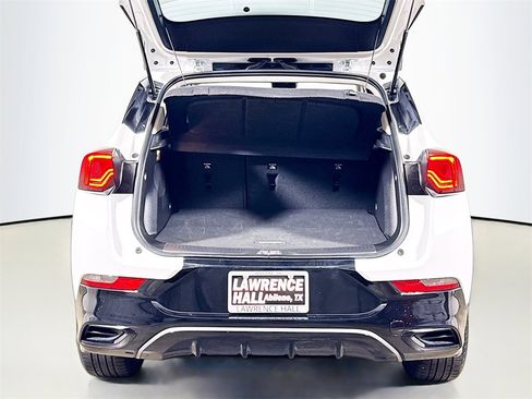 Used 2024 Buick Encore GX Sport Touring image 22