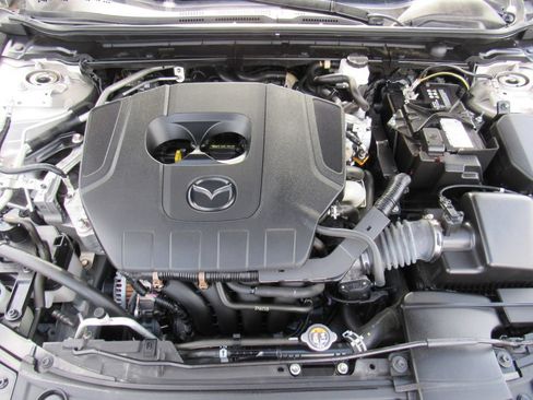 Used 2024 MAZDA MAZDA3 s FWD image 12