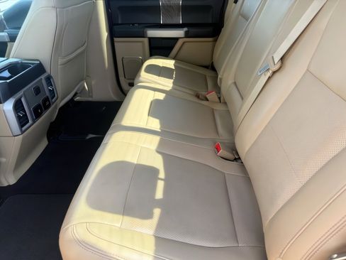 Used 2019 Ford F250 Lariat w/ Lariat Ultimate Package image 14