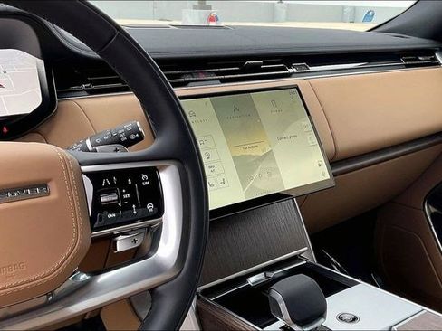 New 2026 Land Rover Range Rover SE image 6