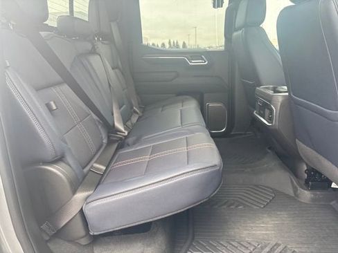 Used 2025 Chevrolet Silverado 1500 High Country w/ Technology Package AWD/4WD image 24