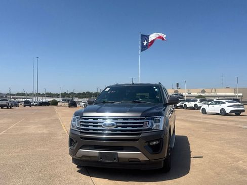 Used 2021 Ford Expedition Max XLT RWD image 6