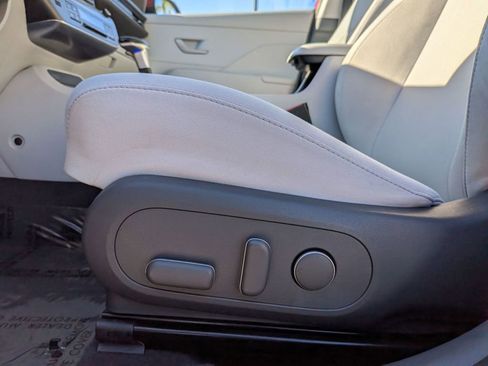 Certified 2024 Hyundai Kona SEL image 17