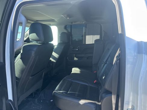 Used 2019 GMC Sierra 2500 Denali image 4