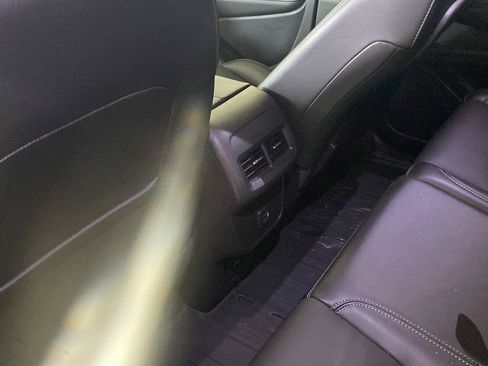 Used 2023 GMC Terrain SLT w/ LPO, Floor Liner Package AWD/4WD image 22