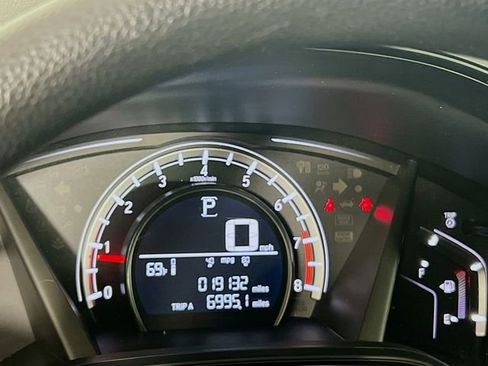 Used 2019 Honda CR-V LX image 13