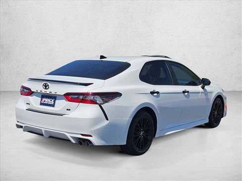 Used 2021 Toyota Camry SE w/ Carpet Mat Package (TMS) FWD image 5