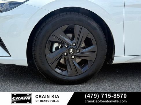 Used 2023 Hyundai Elantra SEL FWD image 32