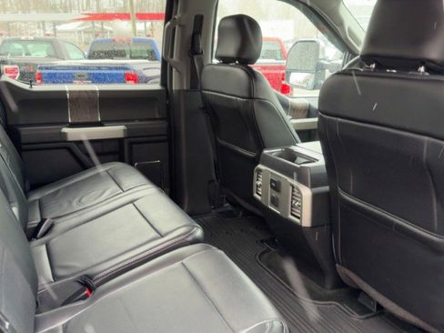 Used 2017 Ford F250 Lariat w/ Chrome Package image 12