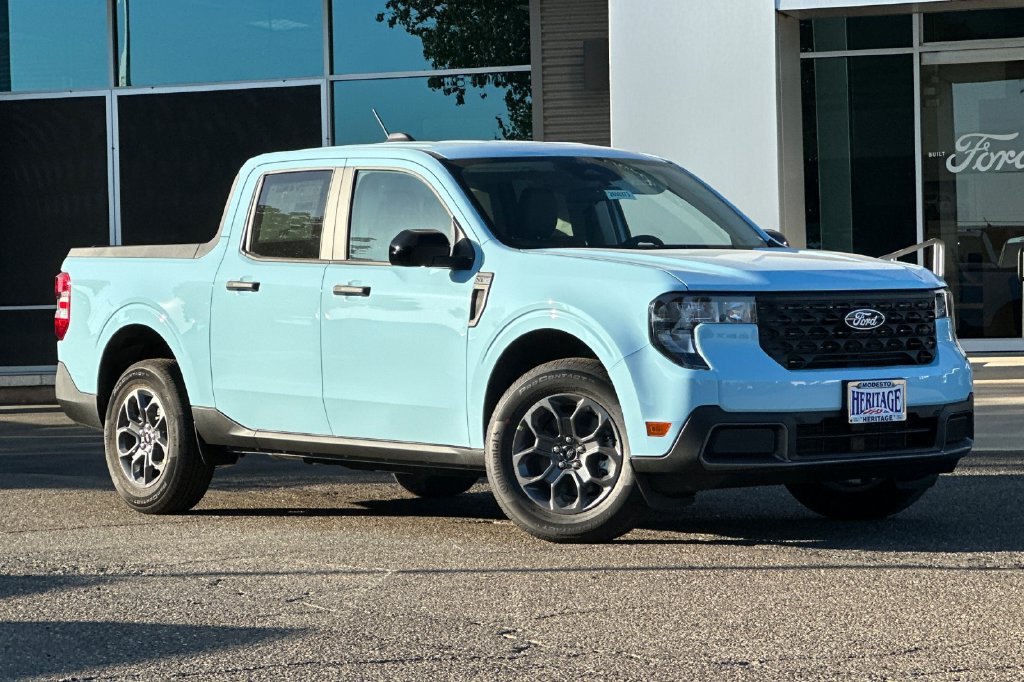 New 2026 Ford Maverick XLT w/ XLT Luxury Package FWD image 1