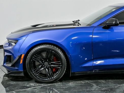 Used 2018 Chevrolet Camaro ZL1 image 6