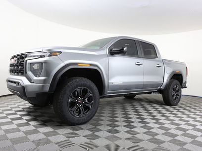 Used 2025 GMC Canyon Elevation w/ Convenience Package