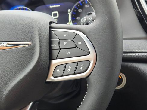 New 2026 Chrysler Pacifica Select image 34