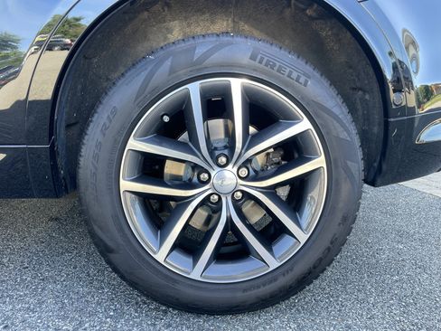 Certified 2025 Land Rover Discovery Sport Dynamic SE AWD/4WD image 10