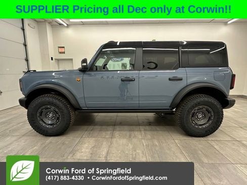 New 2025 Ford Bronco Badlands image 2