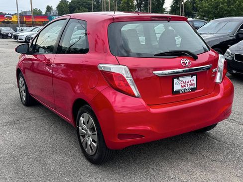 Used 2012 Toyota Yaris LE FWD image 4