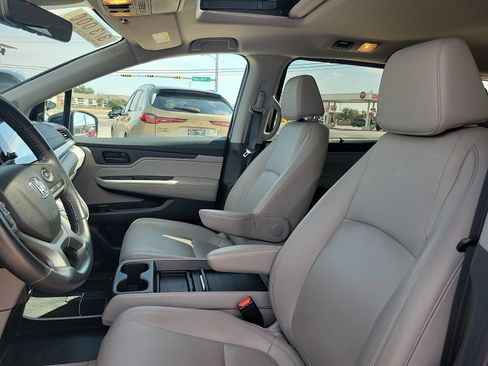 Used 2024 Honda Odyssey EX-L image 16