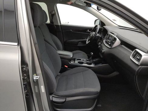 Used 2016 Kia Sorento AWD w/ LX Convenience Package image 21