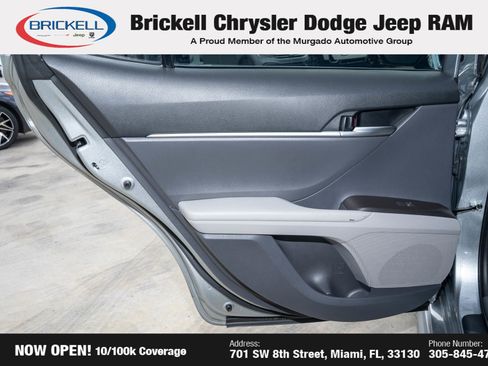 Used 2023 Toyota Camry SE image 11